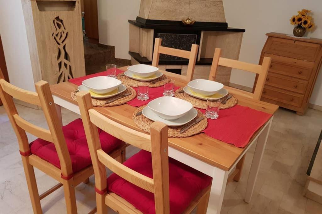Bezauberndes Haus Fuer Erholsame Ferien Im Puschlav Villa Campascio Bagian luar foto