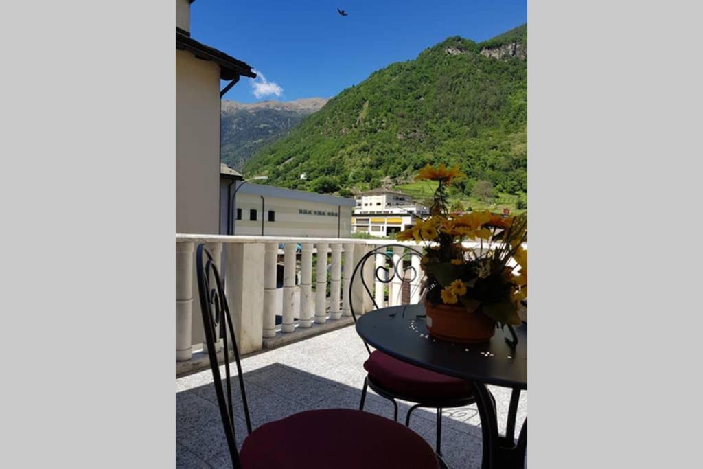 Bezauberndes Haus Fuer Erholsame Ferien Im Puschlav Villa Campascio Bagian luar foto