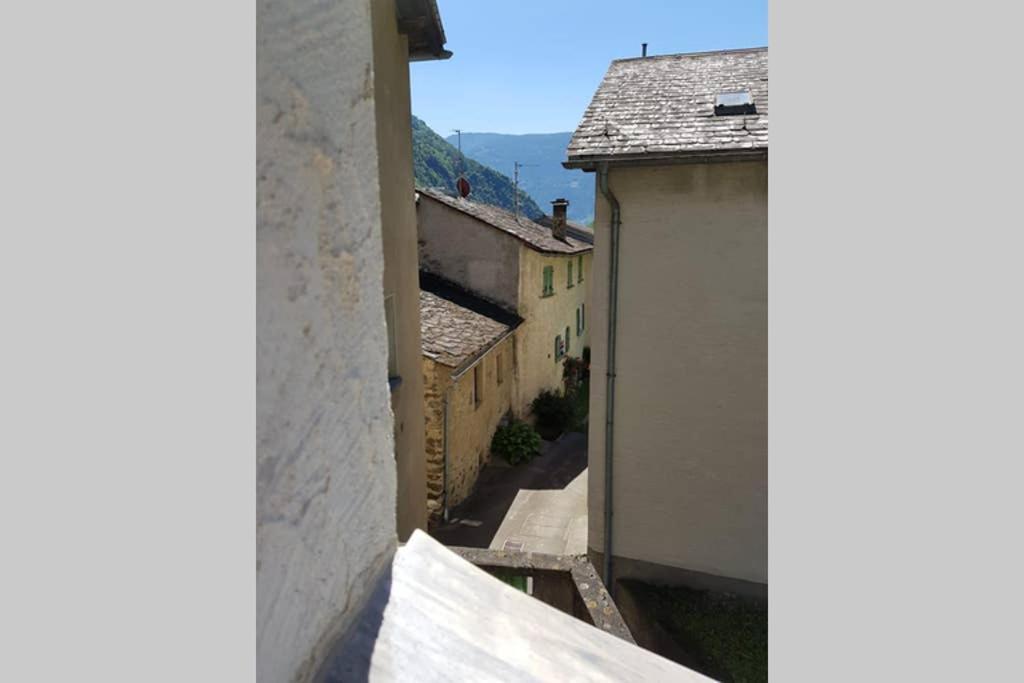 Bezauberndes Haus Fuer Erholsame Ferien Im Puschlav Villa Campascio Bagian luar foto
